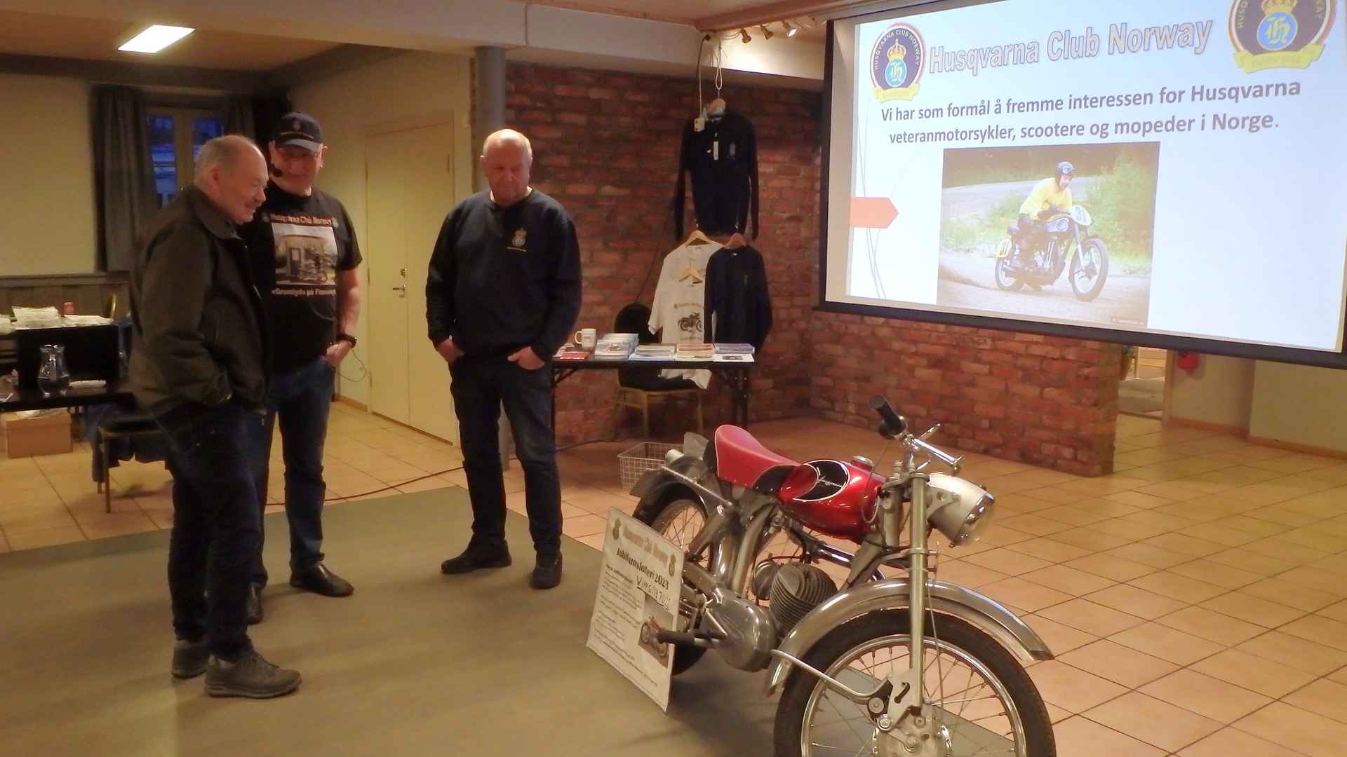 Husqvarnaprat på GUMF